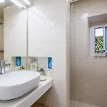 Entire With Private Pool Near And Lisbon * Parede