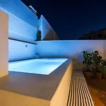 Entire With Private Pool Near And Lisbon Dom wakacyjny