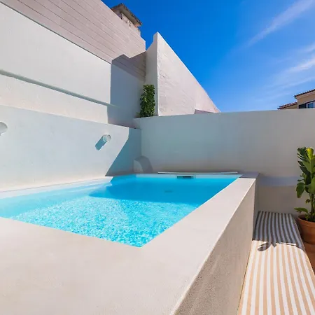 Charming Two Bedroom House With Private Pool Near The Cascais And Lisbon Casa vacanze Parede