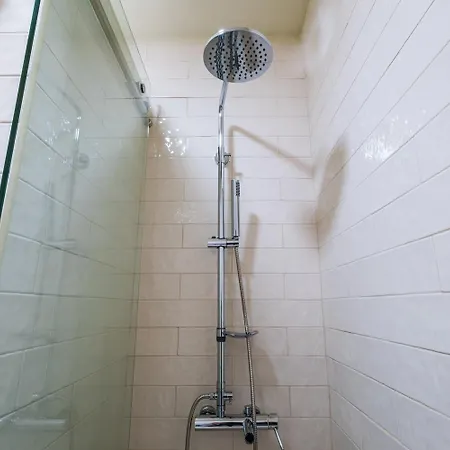 Charming Two Bedroom House With Private Pool Near The Cascais And Lisbon Casa vacanze Parede