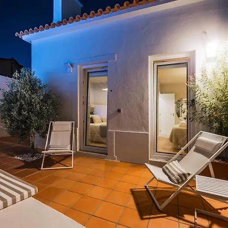 Charming Two Bedroom House With Private Pool Near The Cascais And Lisbon Casa vacanze *