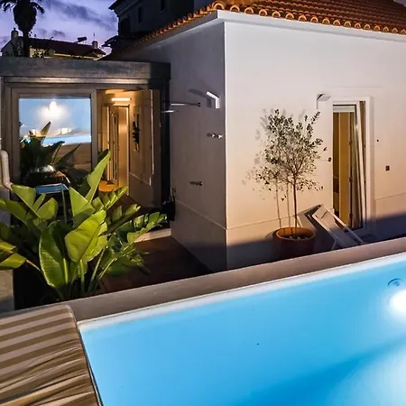 Casa Da Zu Stylish Pool House With Glass Lounge Parede